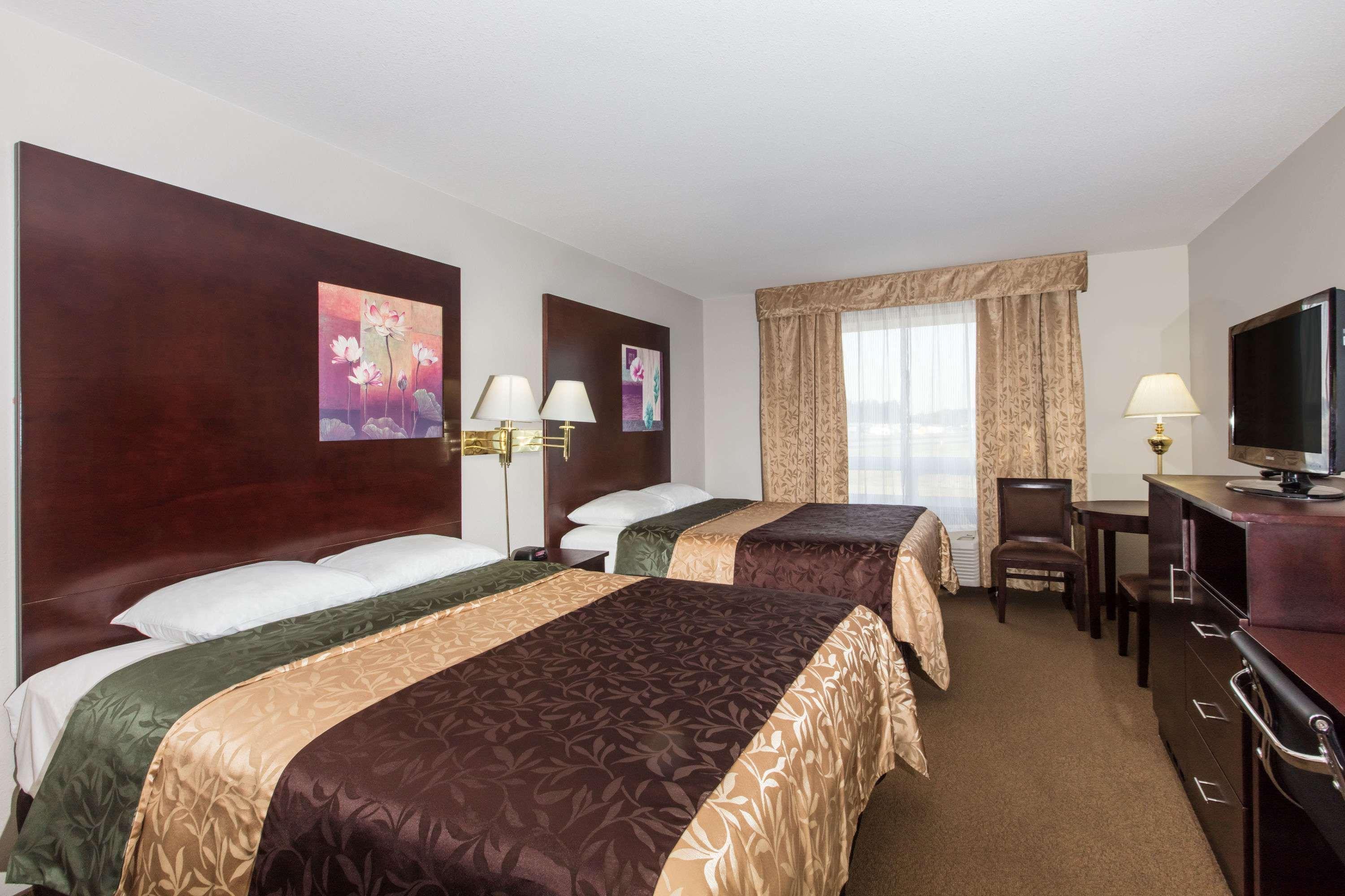 Super 8 By Wyndham Innisfail Esterno foto