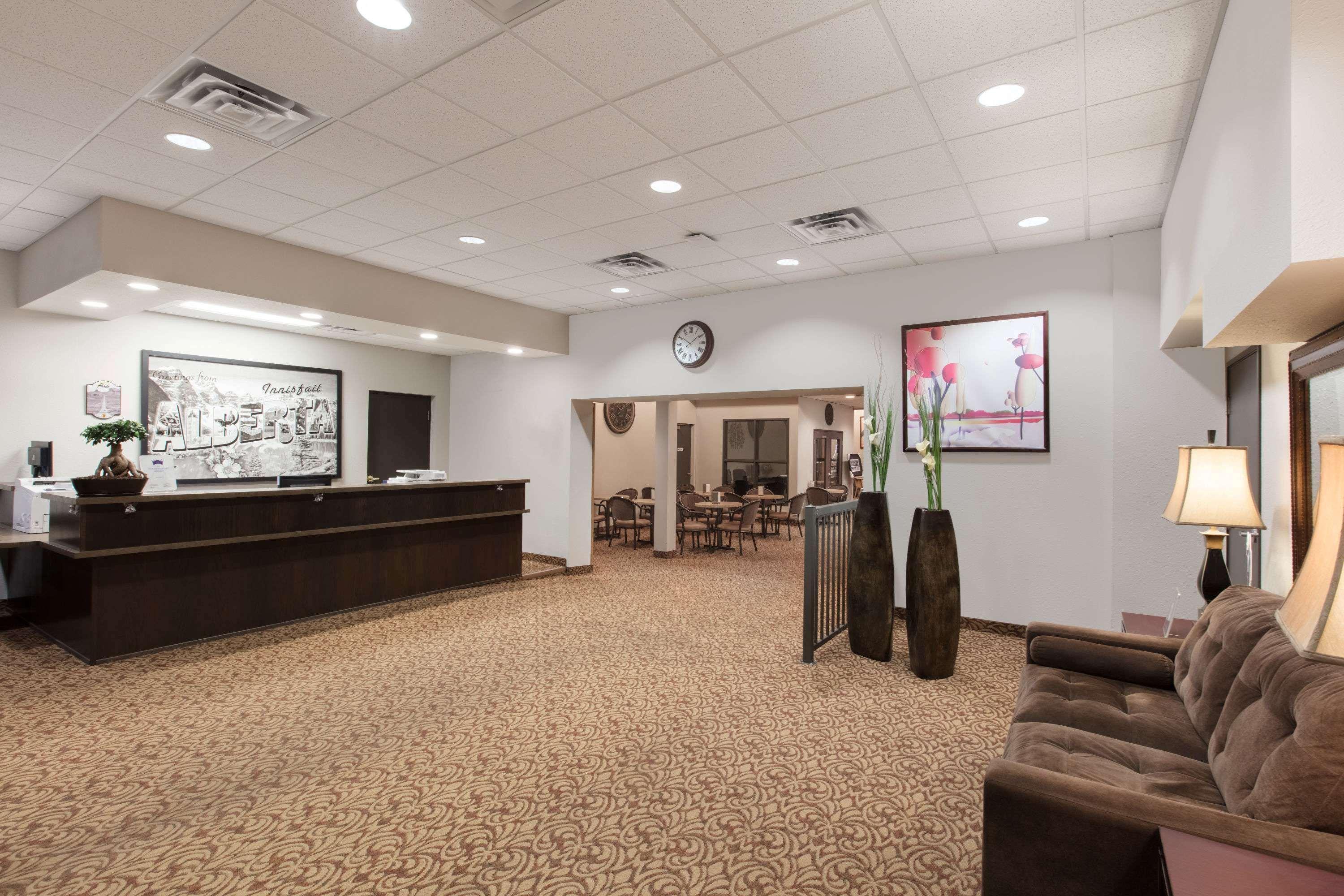 Super 8 By Wyndham Innisfail Esterno foto